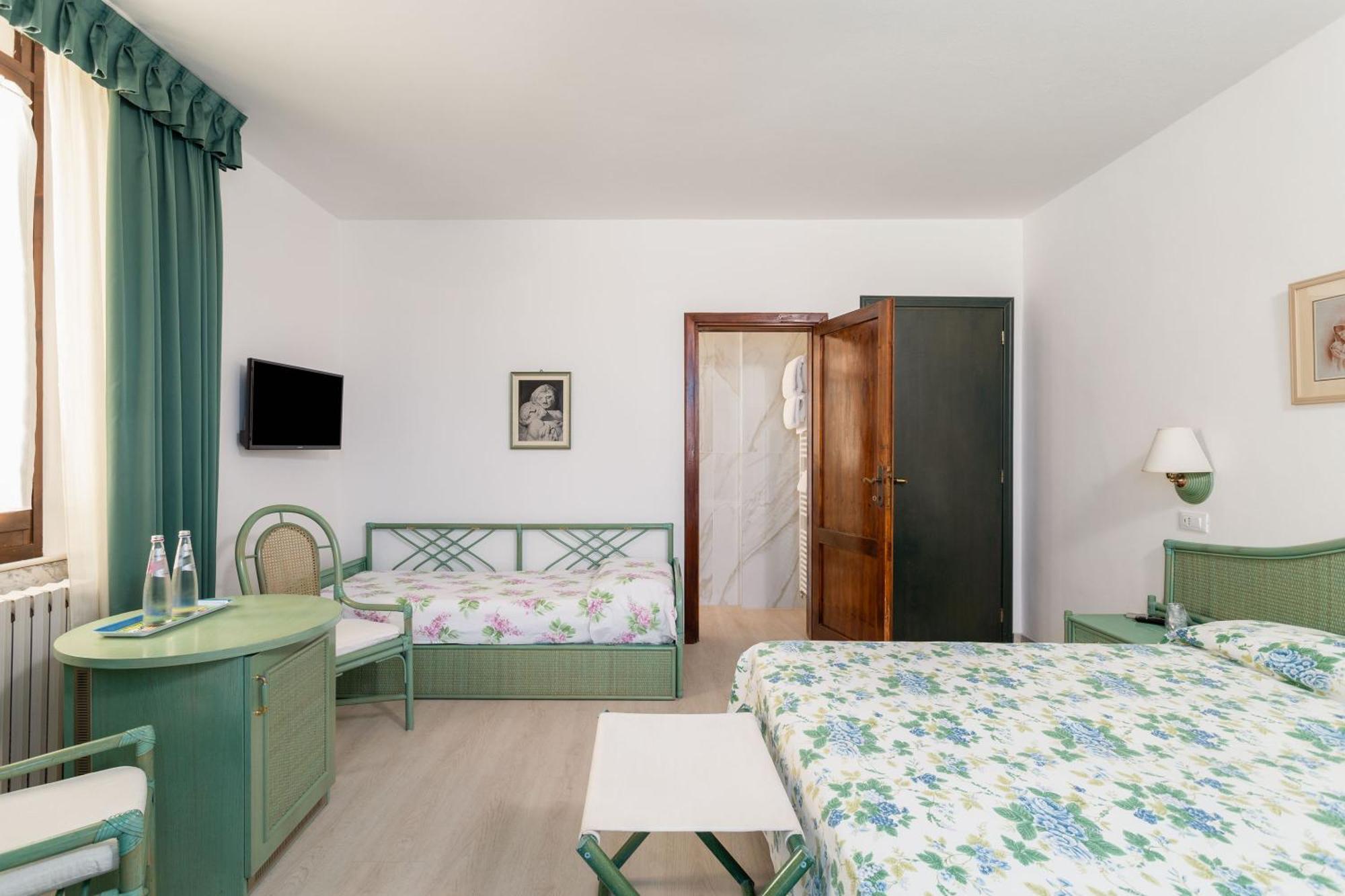 Hotel Sonia Forte dei Marmi Ngoại thất bức ảnh